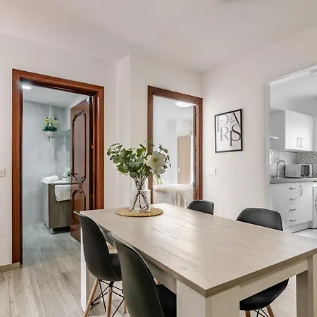 Wintowinrentals Your Steps From The Center Apartment