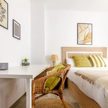 Wintowinrentals Your Steps From The Center * Malaga