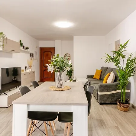 Wintowinrentals Your Steps From The Center * Malaga