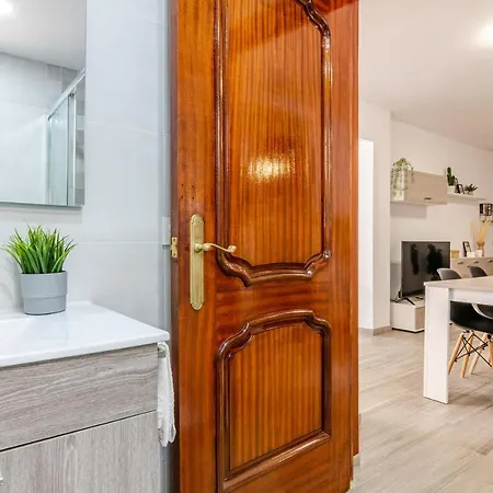 Wintowinrentals Your Steps From The Center Apartment *