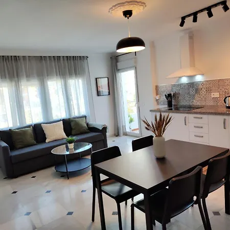 Wintowinrentals Your Steps From The Center Apartment *