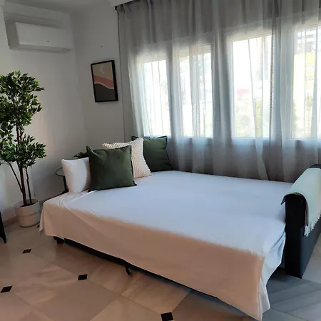 Apartment Wintowinrentals Your Steps From The Center