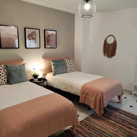 Apartment Wintowinrentals Your Steps From The Center *