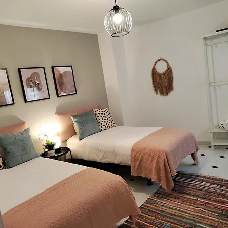 Wintowinrentals Your Steps From The Center Apartment *